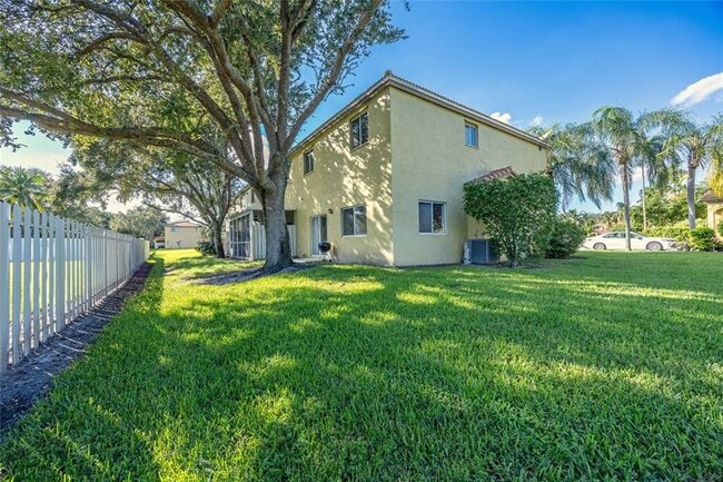 Building Photo - 1851 SW 101st Way