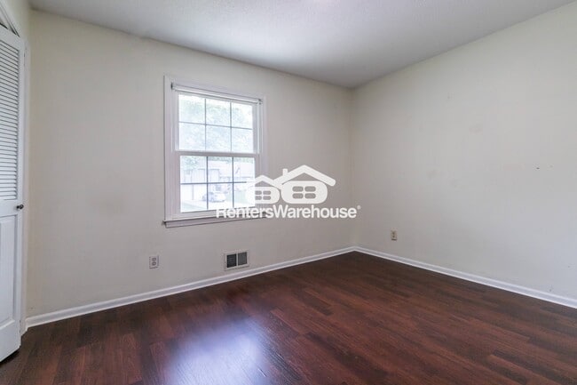 Building Photo - 2707 NE 67th Pl