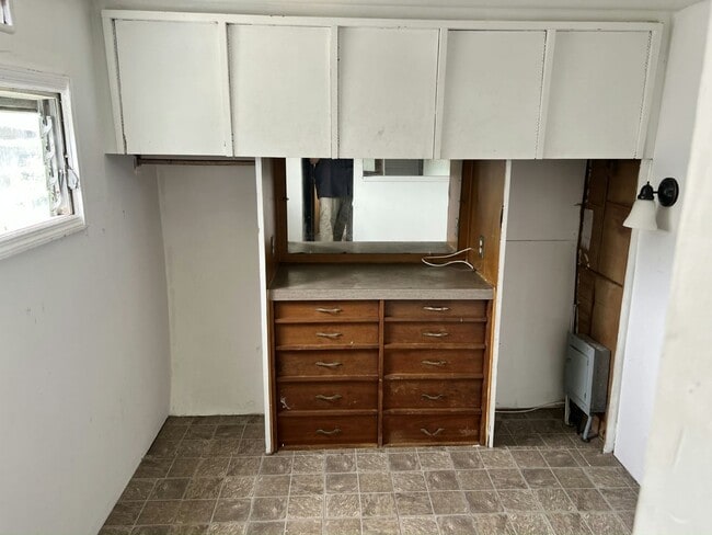 Building Photo - 147 Southland Ct