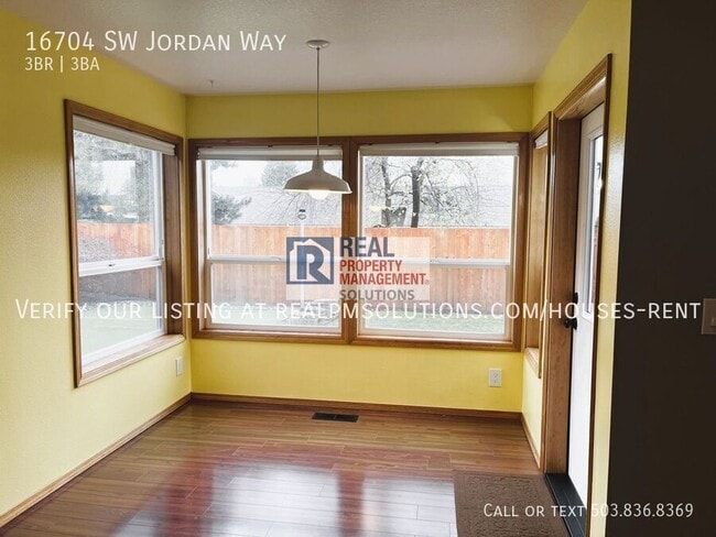 Building Photo - 16704 SW Jordan Way