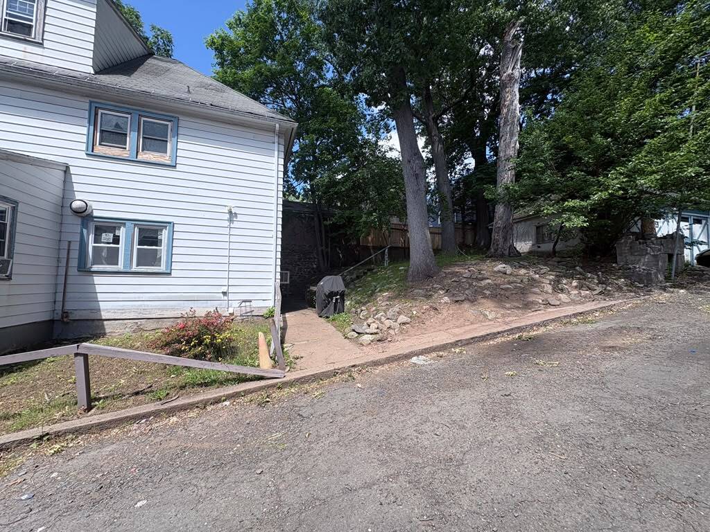 Building Photo - 1599 Ella T Grasso Blvd