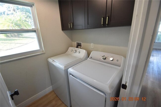 Building Photo - 3606 River Grove Dr