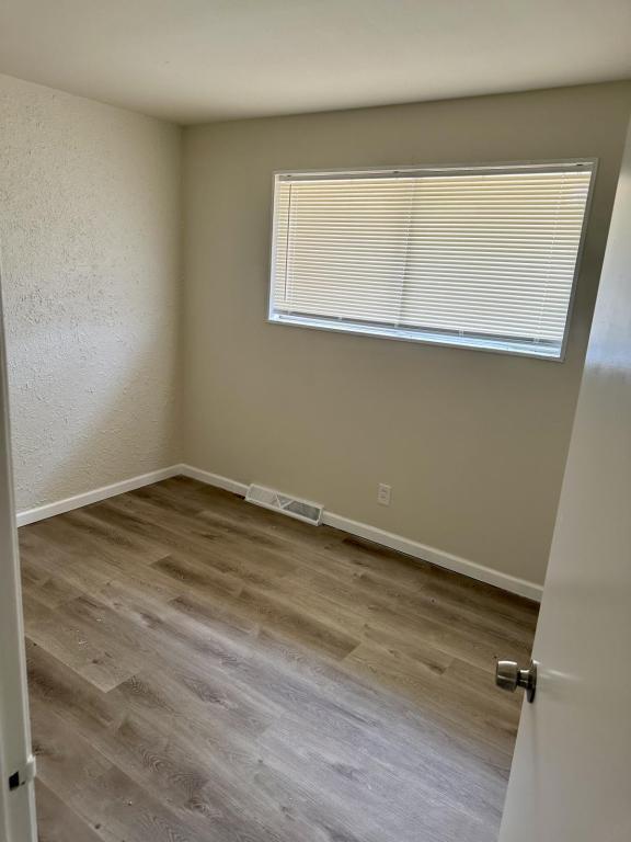 Building Photo - 9938 Cambria Dr