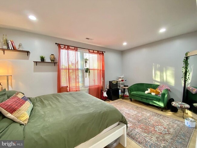 Building Photo - 1932 N 8th St