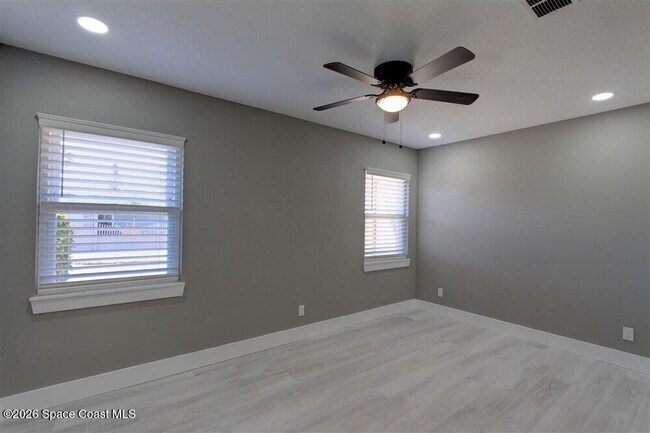 Building Photo - 983 Beechfern Ln