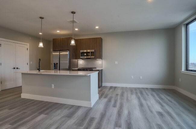 Building Photo - 3516 John F. Kennedy Blvd