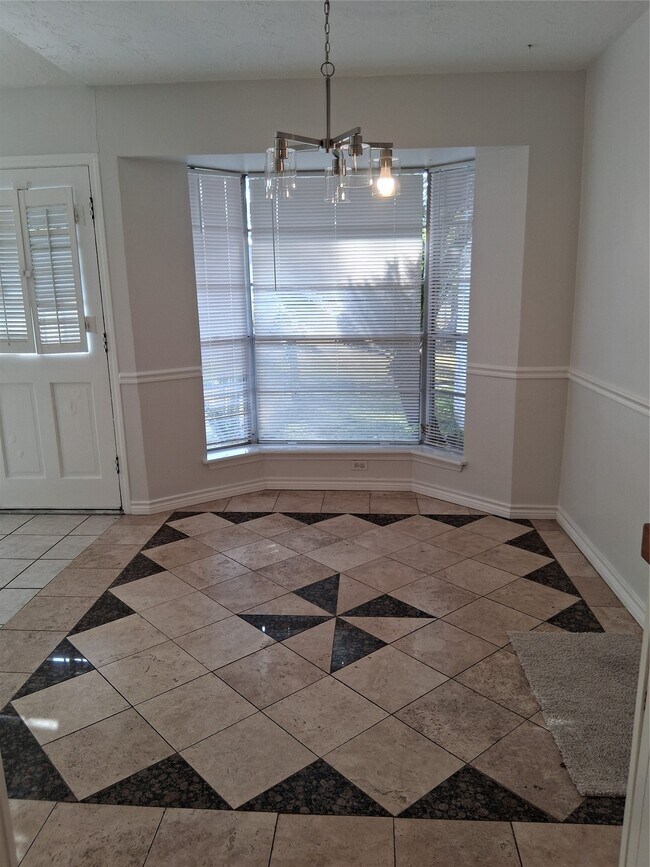 Building Photo - 7515 Brush Wood Dr