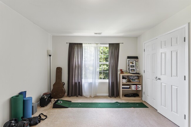 Building Photo - 5524 Running Fox Ln