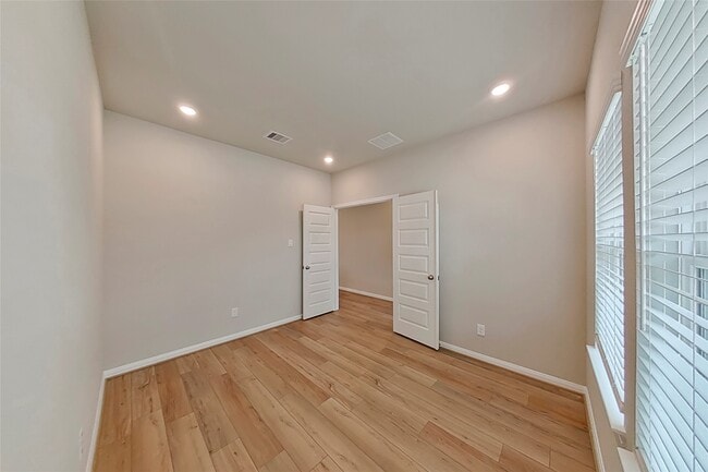 Building Photo - 6634 Bridge Mountain Trl