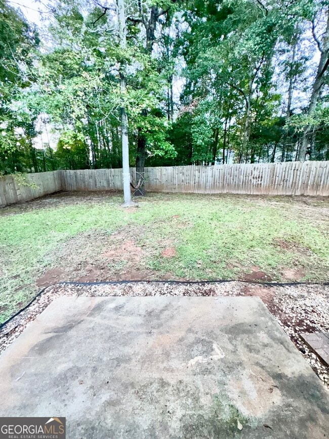 Building Photo - 216 Spring Hill Ct