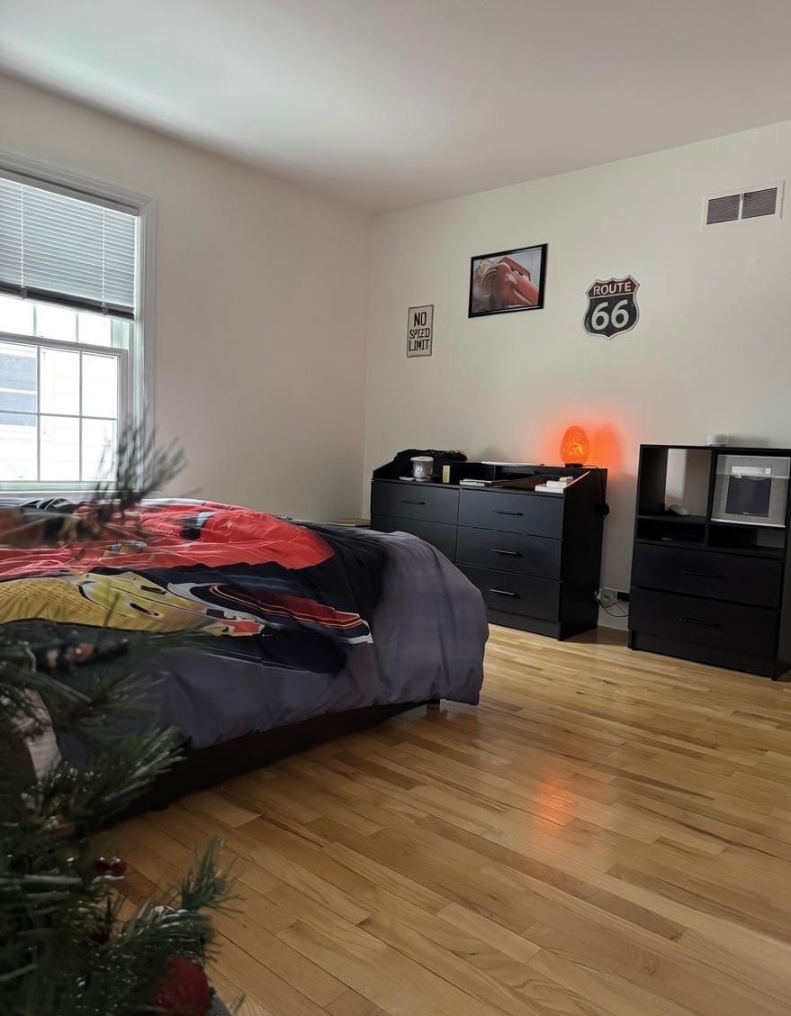 Building Photo - 1009 S Kinney Ave