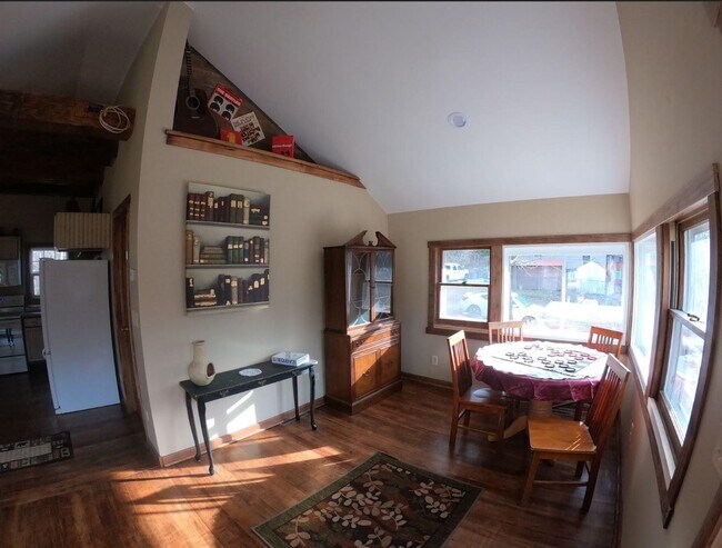 Building Photo - N4567 Oak Knoll Dr