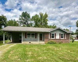 Building Photo - 1430 Park Dr