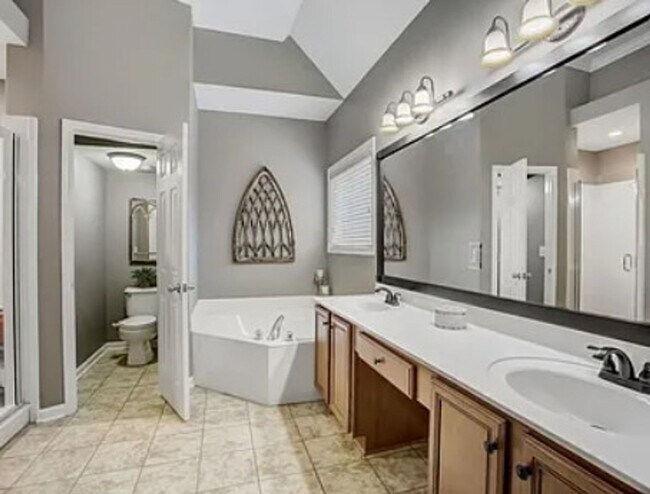 Building Photo - Spring Hill Gem! 3BR Home w/ Patio, Fire P...
