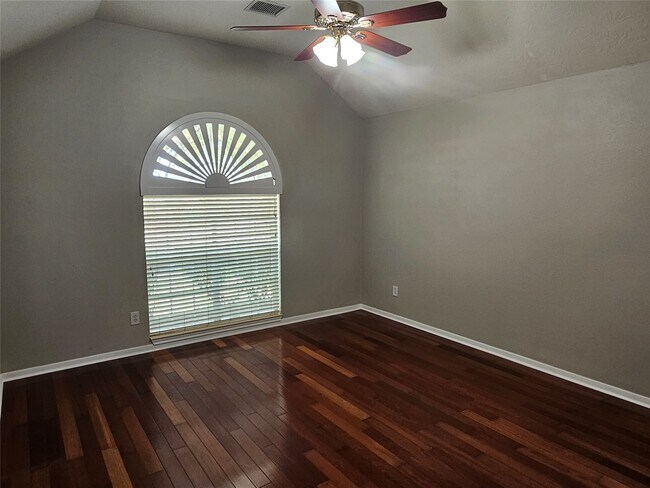 Building Photo - 9506 Rustic Gate Rd