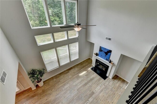 Building Photo - 3828 Amicus Dr