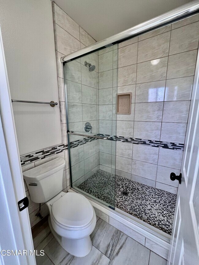 Building Photo - 937 Shadow Lake Dr