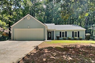 Building Photo - 213 Brolley Woods Dr