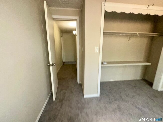 Building Photo - 448 Tudor St