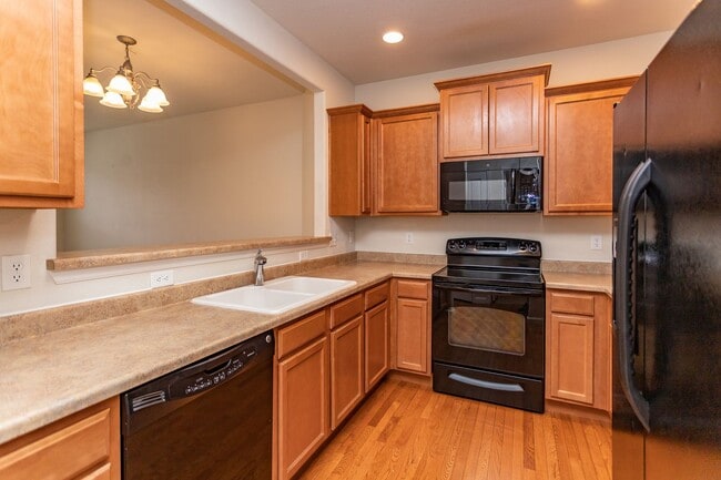 Building Photo - Comfortable Monument Townhome with 2-Car Garage & Easy I-25 Access!!