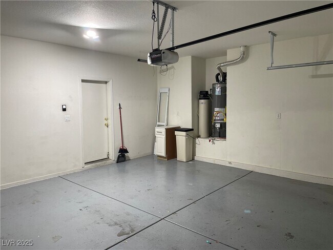 Building Photo - 8825 W Torino Ave