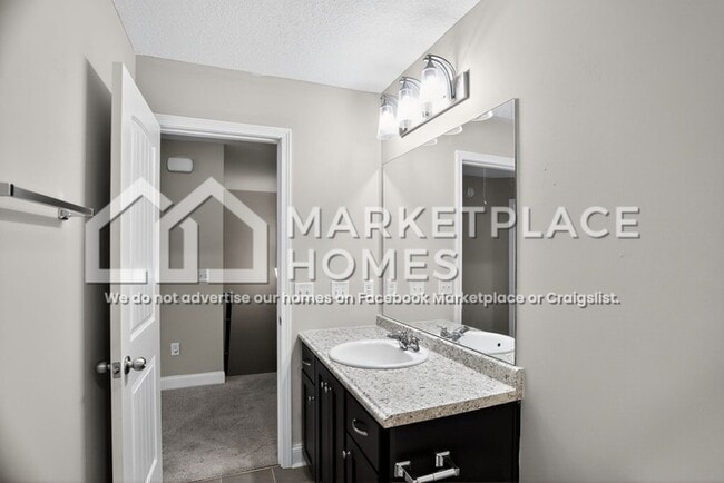 Building Photo - 635 Fairview Cir