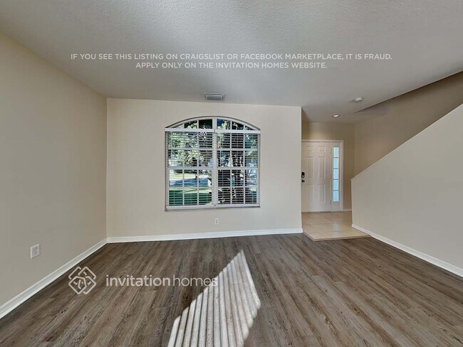 Building Photo - 7108 49th Pl E