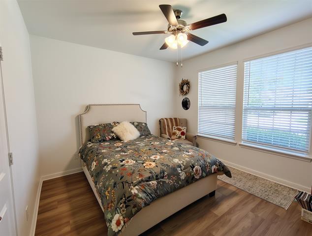 Building Photo - 423 Regatta Ln