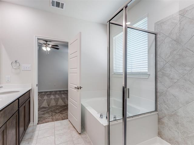 Building Photo - 2836 Franklin Dr