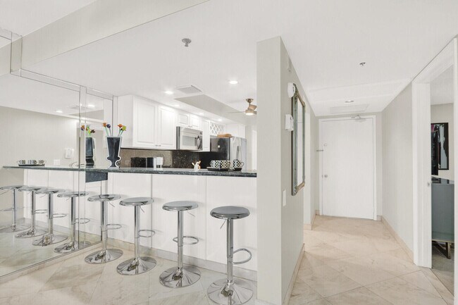 Building Photo - 2687 N Ocean Blvd