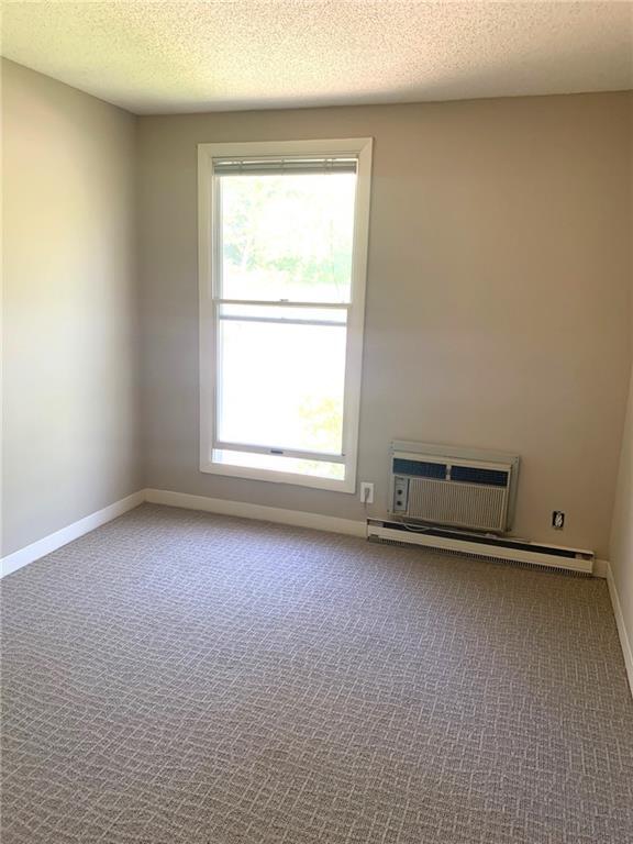 Building Photo - 388 S Main St