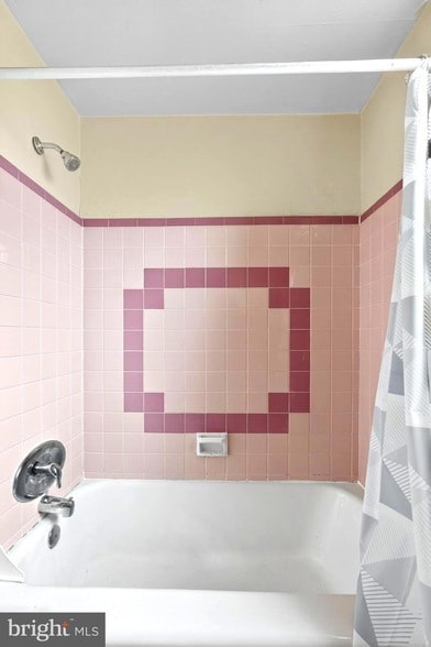 Building Photo - 514 Seville St