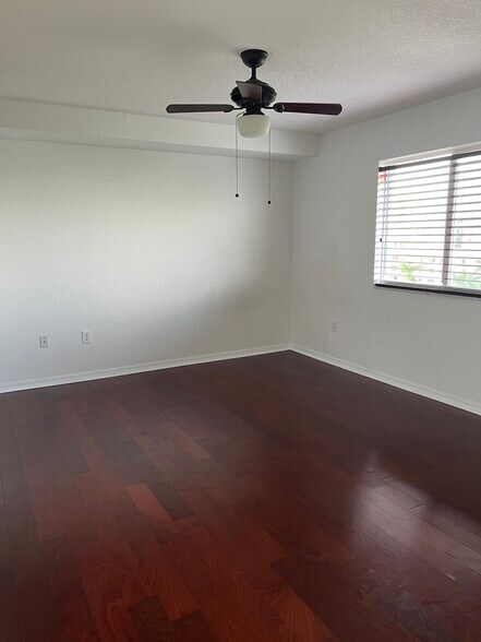 Building Photo - 816 NW 11th St