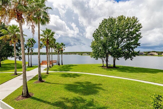 Building Photo - 13646 Hawk Lake Dr