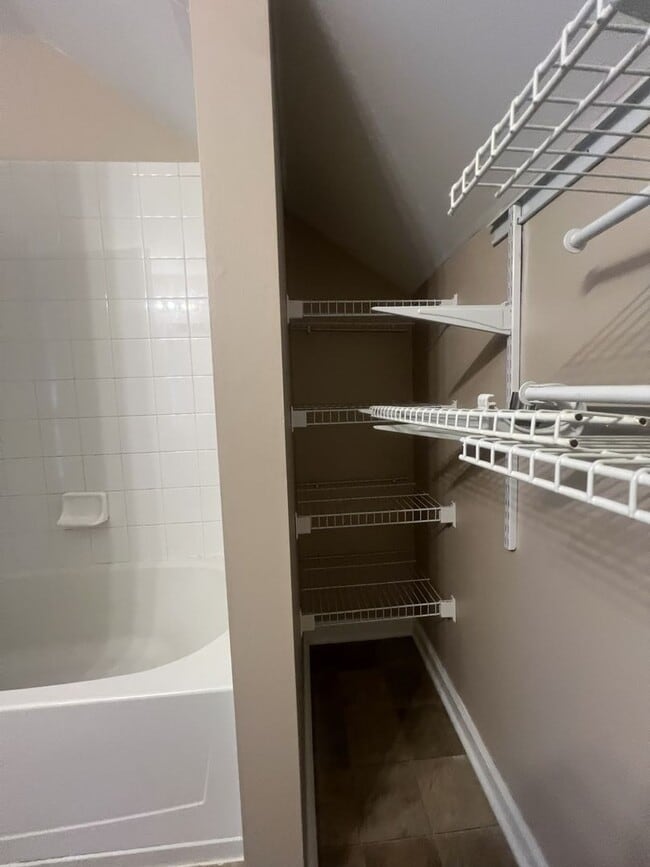 Building Photo - 13600 Warwick Longbay Dr