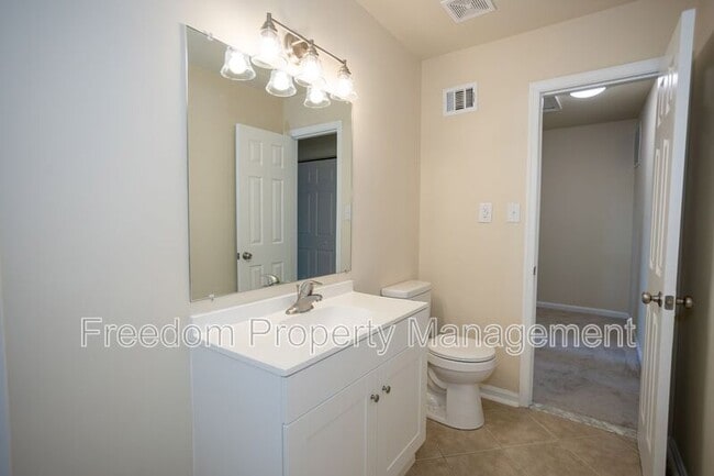 Building Photo - 10270 Cub Run Ct