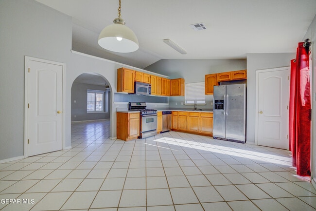 Building Photo - 3404 Rosinie Rose Pl