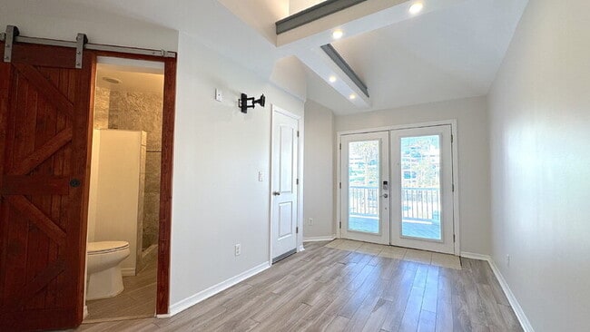 Building Photo - 215 N Wild Olive Ave