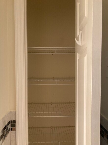 Building Photo - 16 Winter St