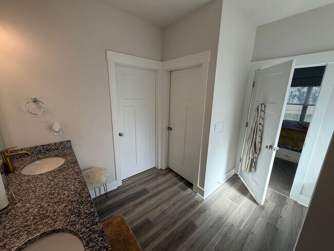 Building Photo - Pensacola - Kaheeley Ridge - 4 bedroom, 3 bathroom