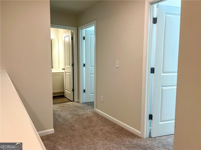 Building Photo - 6321 Rosetta Dr
