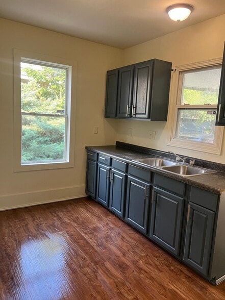 Building Photo - 1349 Yates Ave