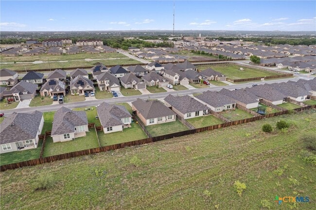 Building Photo - 1037 Shelby Dr