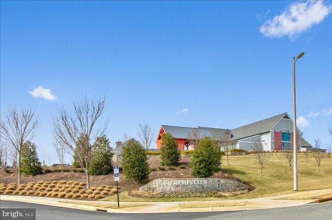 Building Photo - 18060 Red Cedar Rd
