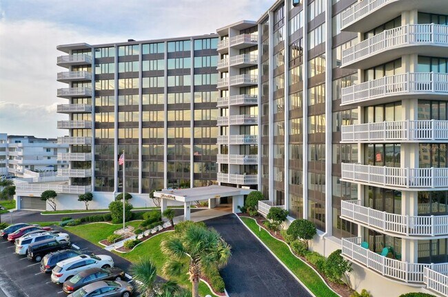 Building Photo - 3580 S Ocean Shore Blvd