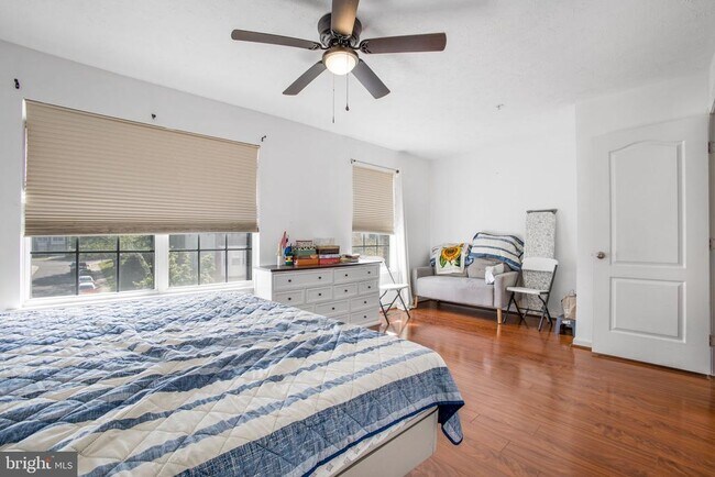 Building Photo - 9820 Berrywood Ct