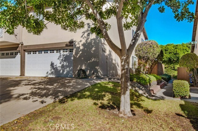 Building Photo - 9790 Caminito Bolsa