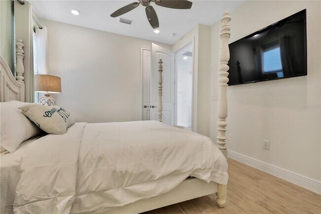 Building Photo - 8049 Lost Shaker Ln