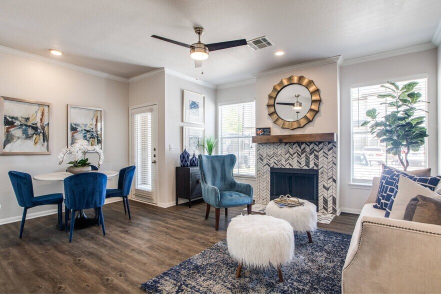 Building Photo - The Brook TX