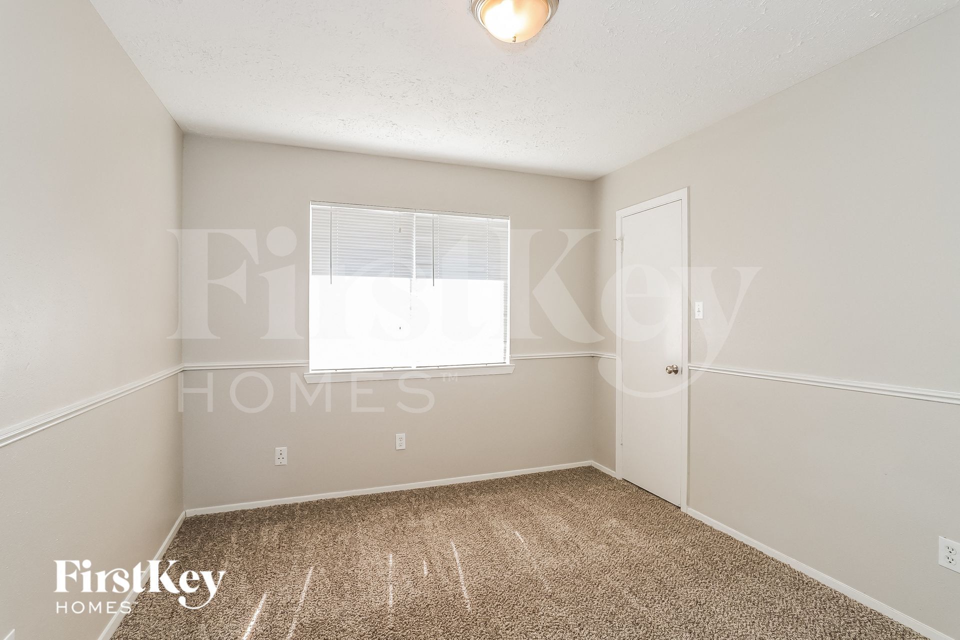 Building Photo - 17019 Silver Sky Ln